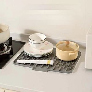 Alfombrilla Antideslizante para Tabla de Cortar, de Silicona, Resistente al Calor, Protector de Encimera para Secar Platos en la Cocina - Product Image 4