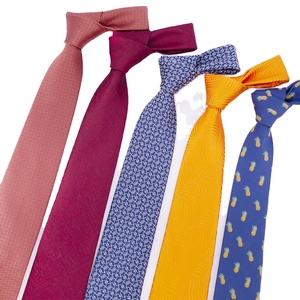 Cravates en soie classiques à motif de points tissés jacquard pour les services professionnels - Product Image 2