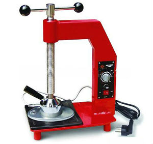 Macchina Elettrica per Vulcanizzazione Pneumatici in Acciaio per Auto - Product Image 3