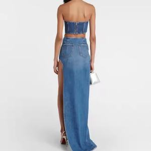 ชุดเดนิมผู้หญิงคุณภาพสูงลดราคาสุดฮอต เสื้อครอปเปิดไหล่เซ็กซี่ กระโปรงมินิทรงพลีท ผ้ายีนส์ฟอกสีเอซิด - Product Image 2