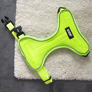 Arnés reflectante para perros de nailon, tamaño pequeño, conjunto de correa y chaleco para perros - Product Image 1