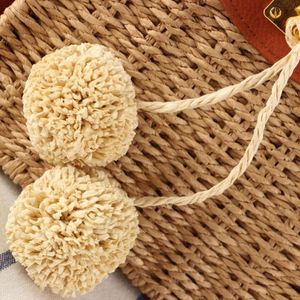 Bolso de Hombro Mini Vintage para Mujer, Estilo Casual para la Playa o Vacaciones, Tejido con Borlas y Decoración de Bola de Cuerda - Product Image 3