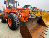 Chargeuse frontale Doosan DL505 importée de Corée, 4 roues motrices, pompe hydraulique, faible consommation de carburant, haute efficacité, 90% neuve, vente flash