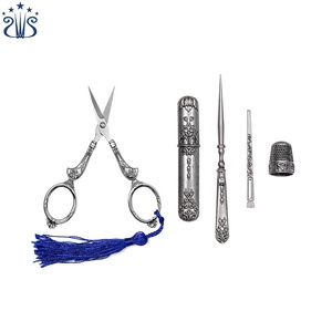 Tijeras exquisitas + Tubo de almacenamiento de agujas + punzón + hilo de aguja + juego de tijeras Vintage de <span class=keywords><strong>dedal</strong></span> - Product Image 1