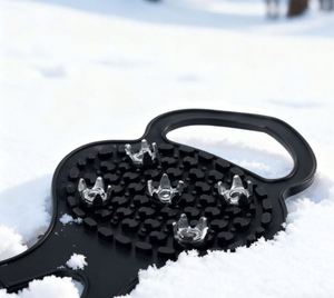 Cubrebotas Antideslizantes de Cinco Dientes, Impermeables, Sin TPE, con Suela de Púas para Invierno, Equipo Portátil para Escalada en Montaña y Senderos Nevados - Product Image 1