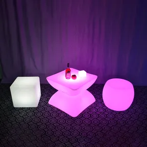 Mesa de bar LED multicolorida hipnotizante para iluminar sua noite Mesa LED com tecnologia rotacional PE para festas de casamento