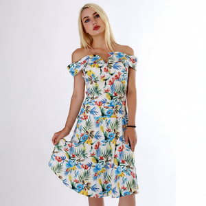 Robe femme col Carmen à imprimé floral coloré - Product Image 2
