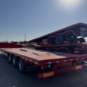 Semirremolque de <span class=keywords><strong>Plataforma</strong></span> Plana de Acero Reacondicionado Usado, 3 Ejes, Suspensión de Ballestas, Capacidad de Carga de Más de 30 Toneladas para Contenedores y Carga a Granel - Product Image 1