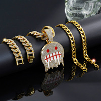 Collier ras du cou Hip Hop en alliage avec pendentif visage froid en cristal, chaîne cubaine glacée avec perle plaquée or, pour cadeau