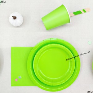 ชุดภาชนะใช้แล้วทิ้งสีเขียวเรียบง่าย DAMAI สำหรับงานปาร์ตี้ งานวันเกิด กิจกรรมแคมป์ปิ้ง ของตกแต่งโต๊ะ กระดาษเช็ดปาก แก้ว จาน - Product Image 4