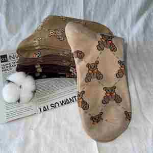 Custom Cute Bear <b>Pattern</b> Socks Japanese Women Korean Student Socks Girl Wearing Crew Socks - Product Image 5