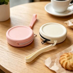 Customized Design <b>Mini</b> Silicone Wallet Fashionable Portable Waterproof Zipper Closure Coin Purse for Outdoor Use - Product Image 1