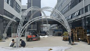 Estructura de Iluminación de Aluminio para Exteriores Personalizada - Product Image 2