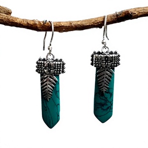Boucles d'oreilles pendantes vintage en laiton tibétain et indien pour femme, style bohème ethnique, avec pierre turquoise antique, pour anniversaire, fête, mariage - Product Image 2
