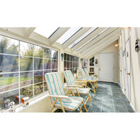 Véranda moderne en aluminium GELLJA avec toit incliné élégant en verre trempé, solarium autoportant pour villas