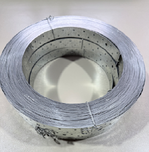 Banda de Acero Galvanizado Perforado (Serie HI, Forma Estándar AiSi) para Fijación Segura en Construcción de Madera - Product Image 1