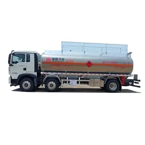 Caminhão-tanque do combustível do howo com o petroleiro do armazenamento do combustível 25000L