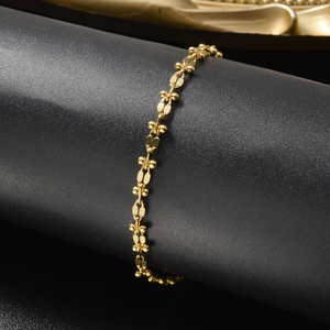Silky Shimmering Slim Interlocking Geometric Trendy 18K Gold Plated <b>Copper</b> Alloy Women's <b>Bracelet</b>-Dignified Bulk Wholesale - Product Image 4