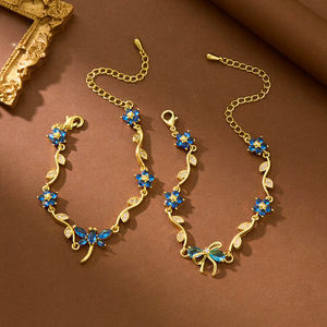 Exquisito Conjunto de Pulsera y Cadena para Clavícula de Latón Brillante con Zirconia, Hoja Verde y Flor de Melocotón, Regalo para el Día de San Valentín, Estilo Casual/Deportivo - Product Image 1