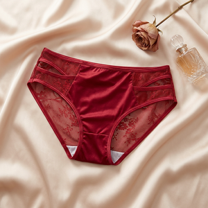 Culottes de bikini en satin de luxe pour femmes, avec dentelle et découpes, taille mi-haute, en maille transparente, respirantes, douces et extensibles - Product Image 4