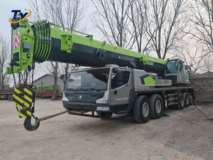 Grúa móvil Zoomlion ZTC1000A7 de 100 toneladas con pluma telescópica de 87.8 m de alcance para estructuras de acero - Product Image 6