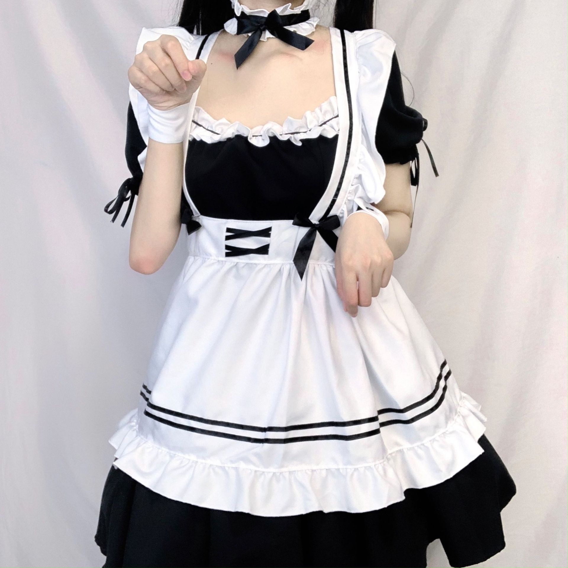 103 Black Styles of Skirts, Aprons, Necklaces, Bracelets, Leg Rings, and Headwear