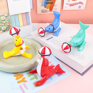 Dessin animé mignon Lion de mer jouets à remonter animaux en plastique dauphin Top Spin Ball Clockwork jouets - Product Image 4