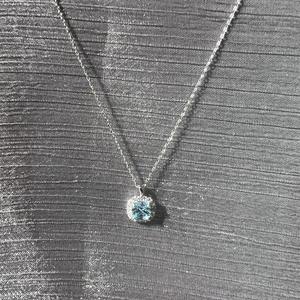 Collier pendentif en argent pur S925 avec petit diamant bleu d'eau douce, motif de poissons s'embrassant, collier doux et oxygénant, accessoire pour clavicule - Product Image 3