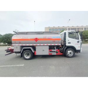 Camión Cisterna Dongfeng de 7.7m³ para Suministro de Combustible en Zonas Mineras de Montaña, Fabricación Personalizada con Emisiones Especiales, Hecho en China, Certificado ISO y CCC - Product Image 1