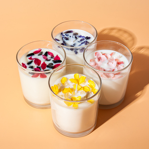 Vela Aromática Hecha a Mano con Flores Secas y Cristales |   Vela de Cera de Soja Colección Bienestar 2026 para Sanación, Meditación y Navidad - Product Image 6