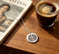 Collier avec initiale Arbre de Vie en acier inoxydable 316L plaqué or 18 carats, résistant à l'eau et inaltérable, pour femme