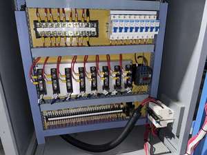 Hochwertige Komplette Kunststoff-Blasformmaschine für Kleinunternehmen Halbautomatisch PET PP Inklusive Pumpe PLC Motor Lager - Product Image 4