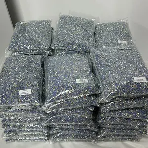 Ingrosso Strass Rotondi SS6 SS10 SS16 SS20 con Strass Termoadesivi di Cristallo AB Sfusi in Vetro con Retro Piatto <span class=keywords><strong>per</strong></span> Abbigliamento - Product Image 3