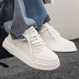 Chaussures décontractées rétro sportives respirantes de haute qualité pour hommes, à semelles épaisses, noires et blanches, classiques, printemps, été, automne, pour skateboard, souples - Product Image 1