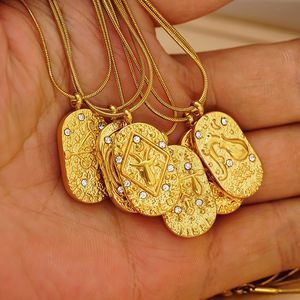 Collier Pendentif Ovale Vintage Décontracté en Acier Inoxydable Plaqué Or 18K avec 12 Signes du Zodiaque, <span class=keywords><strong>Personnalisé</strong></span> avec Cristal CZ <span class=keywords><strong>Horoscope</strong></span> - Product Image 2
