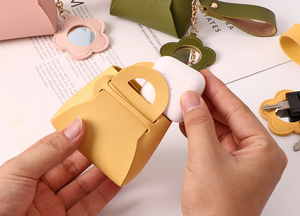 Étui de rangement pour écouteurs mini mignon, porte-clés tendance pour femmes avec porte-monnaie, porte-clés en cuir PU, porte-clés miroir, porte-clés - Product Image 4