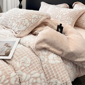 Super doux chaud lait velours épaissi quatre pièces ensemble luxe Jacquard housse de <span class=keywords><strong>couette</strong></span> literie avec sculpture maison hôtel mariage - Product Image 1