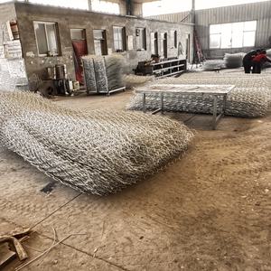 <span class=keywords><strong>Gabion</strong></span> hexagonal tressé galvanisé à chaud, structure flexible adaptée au terrain, restauration minière et renforcement des berges de rivière - Product Image 4