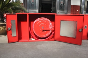 Armoire d'incendie à double porte avec enrouleur de tuyau d'incendie et extincteur 1050*750*280 - Product Image 2