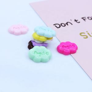 Cabujón de resina mini multicolor con palabras pintadas en forma de nube, bonito y artesanal, para decoración de juguetes infantiles y espaciadores de habitación - Product Image 3