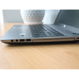Portátil Comercial y Educativo Ligero de 15.6 Pulgadas, 95% Nuevo, para ProBook 450 con Core I5 de 4.ª Generación, 8GB de RAM, 256GB SSD - Product Image 3