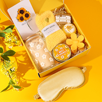 Kotak Hadiah Perawatan Diri Daisy Sunflower untuknya, Perlengkapan Spa dengan Lilin Tumbler dan Masker Mata untuk Hadiah Ulang Tahun atau Cepat Sembuh