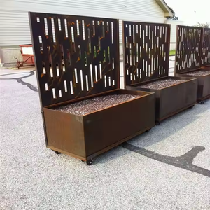 Produit phare : Jardinière murale en acier Corten écologique pour clôture extérieure, avec panneau de brise-vue, vente en gros - Product Image 2