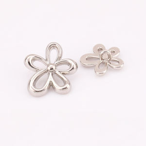 Hollow Flower Metal Buttons, Elegant <strong>Cocomelon</strong> Style Sew-On Buttons, High-End Metal Fasteners for Garment - Product Image 2