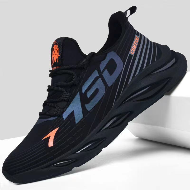 【関税&送料込】ON RUNNING Sneakers Black On Running Cloud 5 low-top Sneakers | Black | FARFETCH