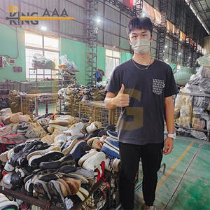 Nouvelle mode <span class=keywords><strong>chaussures</strong></span> <span class=keywords><strong>d</strong></span>'<span class=keywords><strong>occasion</strong></span> baskets de sport <span class=keywords><strong>chaussures</strong></span> <span class=keywords><strong>d</strong></span>'<span class=keywords><strong>occasion</strong></span> pour hommes en vrac - Product Image 1