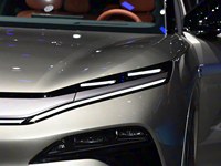 BYD Tang L 2025 Modèles DM 2WD - SUV Hybrides (215/175KM), Coffre Spacieux, Intérieur Élégant, Design Audacieux & Longue Autonomie