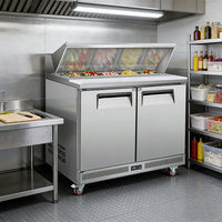 Réfrigérateur de préparation commerciale, station à pizza et à salades en acier inoxydable avec refroidissement par air pour la cuisine et le service de traiteur
