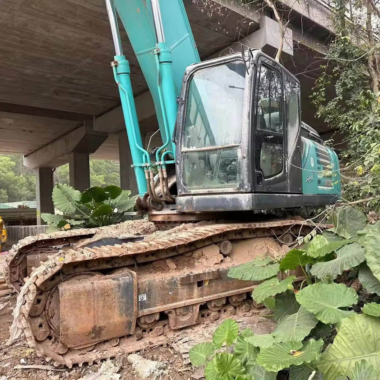 Используемый, 20 лет, SK350LC-10 KOBELCO, Стандартное рабочее время гусеничного экскаватора с длинным рычагом, 1600 часов, использованный экскаватор для продажи