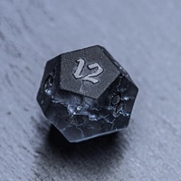 En gros, ensemble de dés polyédriques DND personnalisés en verre craquelé noir effet pierre givrée pour jeu